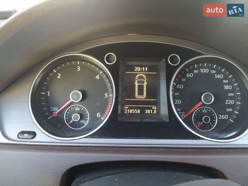 Универсал Volkswagen Passat 2012 в Стрые