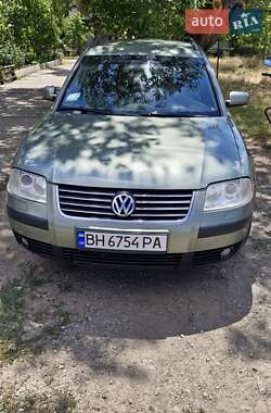 Универсал Volkswagen Passat 2003 в Ананьеве