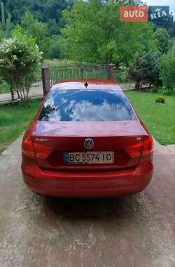 Седан Volkswagen Passat 2014 в 