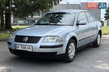 Седан Volkswagen Passat 2002 в Рівному