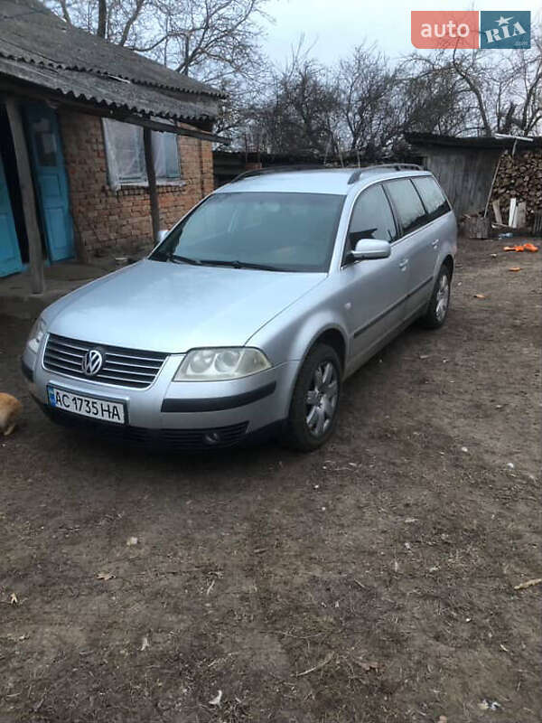 Универсал Volkswagen Passat 2003 в Ровно