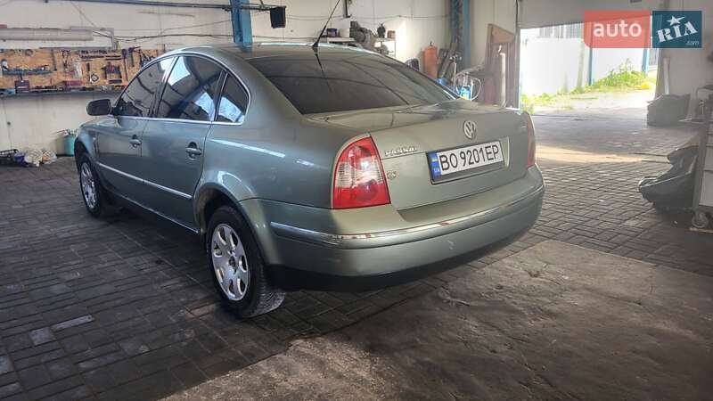 Седан Volkswagen Passat 2002 в Тернополе