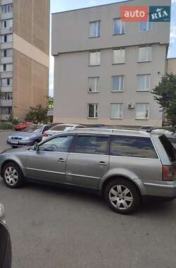 Универсал Volkswagen Passat 2004 в Киеве