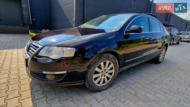 Седан Volkswagen Passat 2006 в Ужгороді