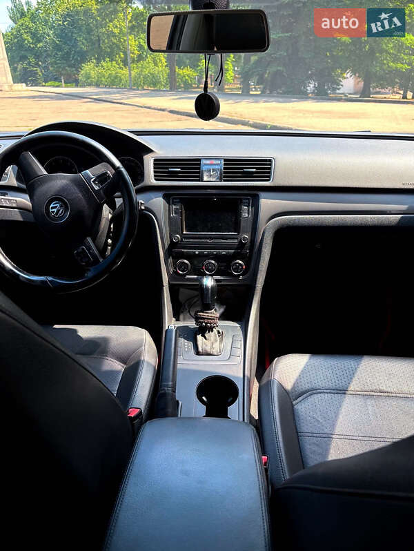 Седан Volkswagen Passat 2013 в Кривому Розі
