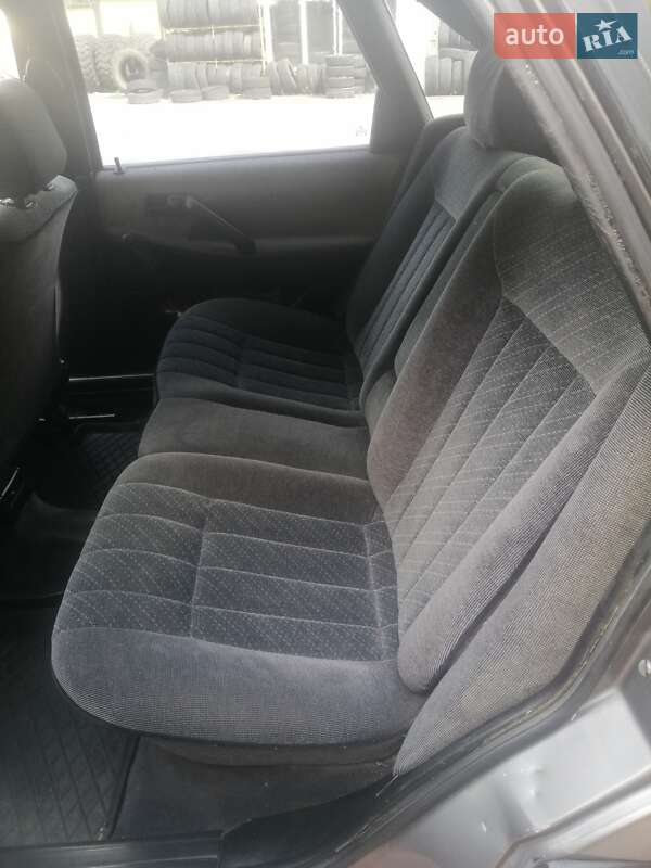 Седан Volkswagen Passat 1991 в Хмельницком