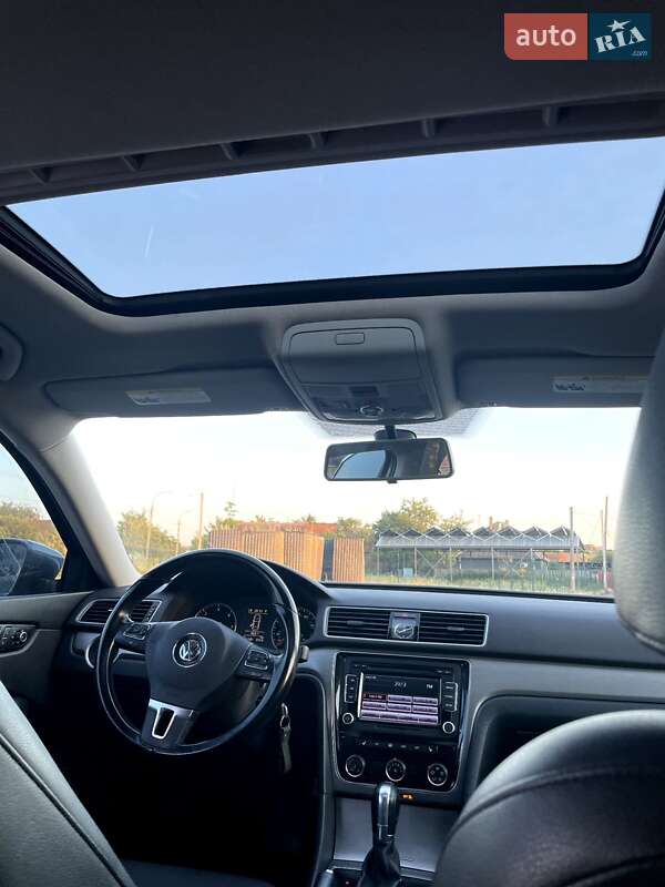 Седан Volkswagen Passat 2014 в Кривом Роге