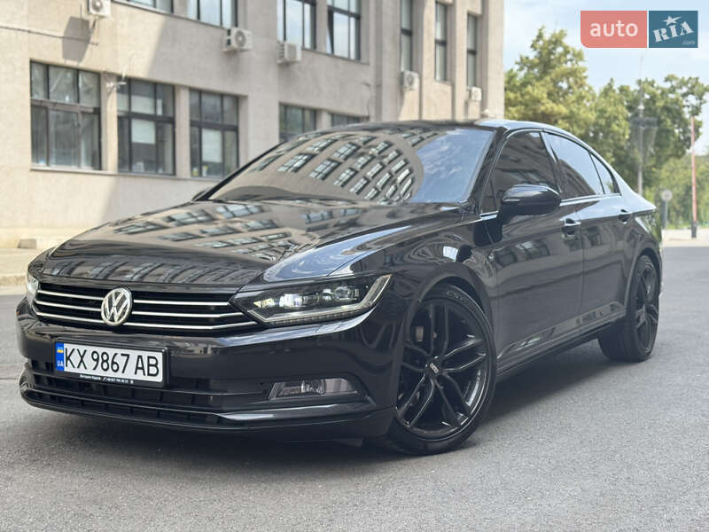 Седан Volkswagen Passat 2018 в Харькове