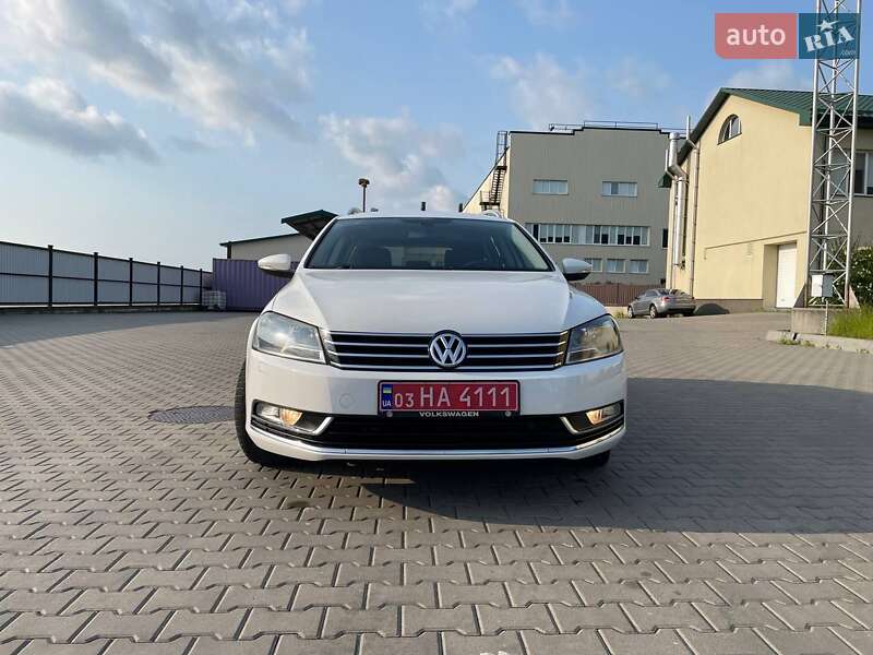 Универсал Volkswagen Passat 2011 в Луцке