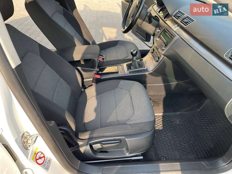Универсал Volkswagen Passat 2011 в Луцке