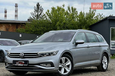 Универсал Volkswagen Passat 2022 в 