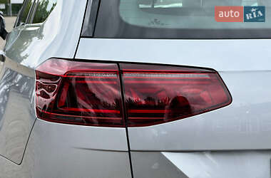 Универсал Volkswagen Passat 2022 в 