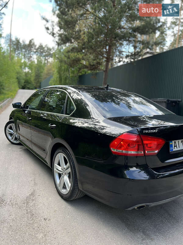 Седан Volkswagen Passat 2014 в Софиевской Борщаговке
