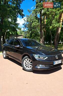 Седан Volkswagen Passat 2017 в Кременчуці