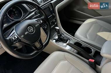 Седан Volkswagen Passat 2016 в 