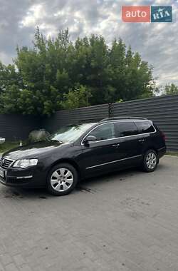 Універсал Volkswagen Passat 2010 в 