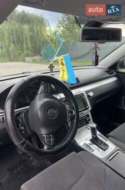 Універсал Volkswagen Passat 2010 в 