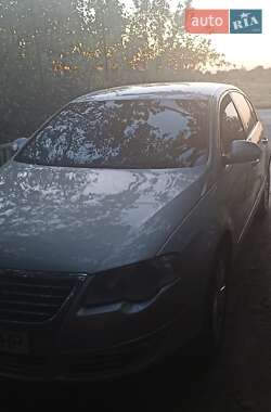 Седан Volkswagen Passat 2006 в Запоріжжі