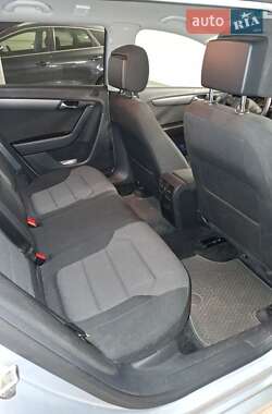 Універсал Volkswagen Passat 2013 в 