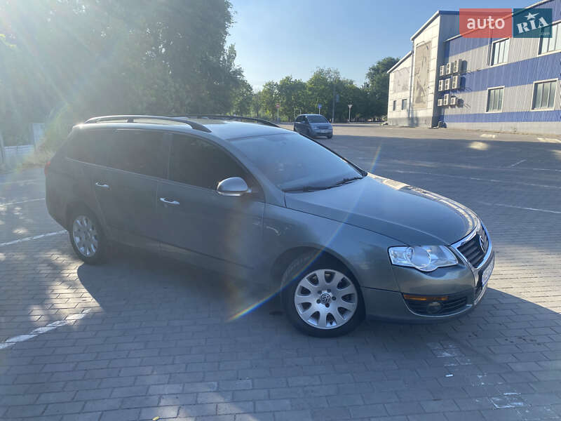 Универсал Volkswagen Passat 2006 в Апостолово