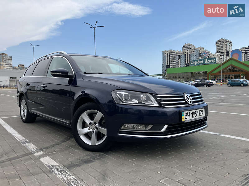 Универсал Volkswagen Passat 2011 в 