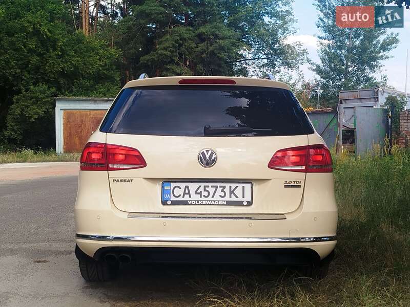 Универсал Volkswagen Passat 2013 в Умани