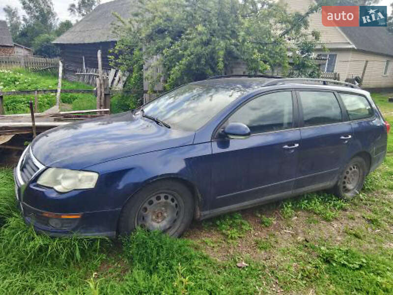 Універсал Volkswagen Passat 2005 в Камені-Каширському