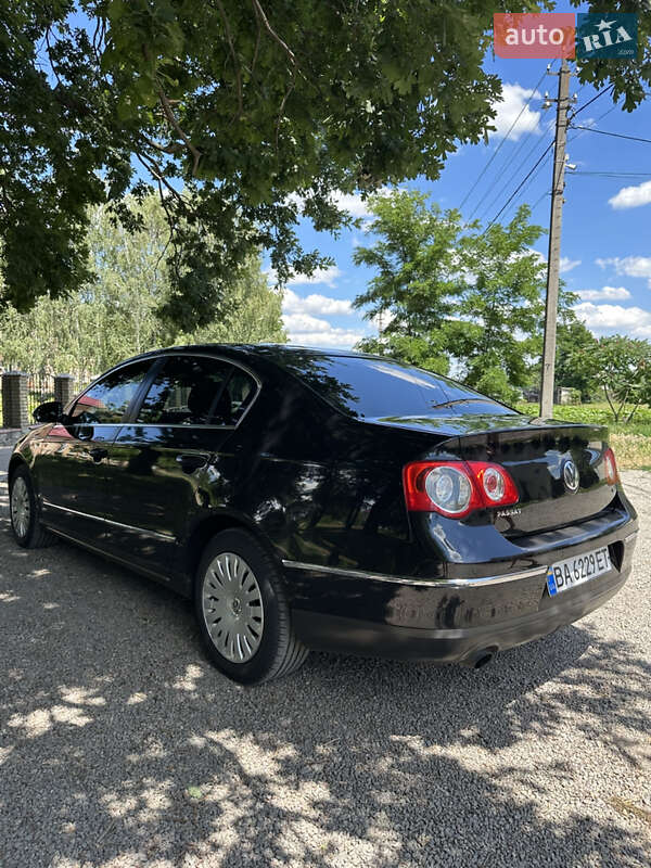 Седан Volkswagen Passat 2006 в Кропивницькому