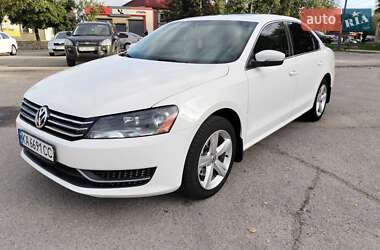 Седан Volkswagen Passat 2013 в Харкові