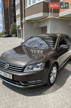 Седан Volkswagen Passat 2012 в 