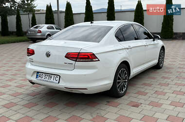 Седан Volkswagen Passat 2015 в Иршаве
