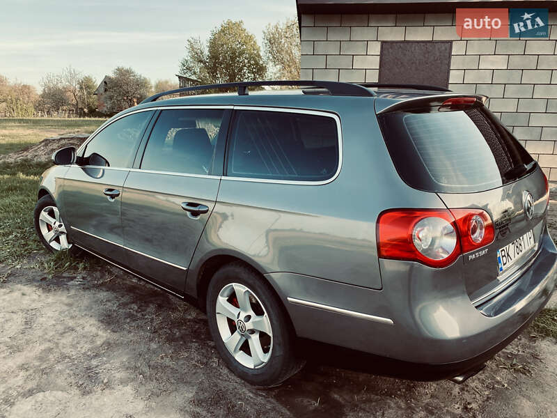Універсал Volkswagen Passat 2005 в Березному
