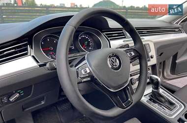 Універсал Volkswagen Passat 2015 в Хусті