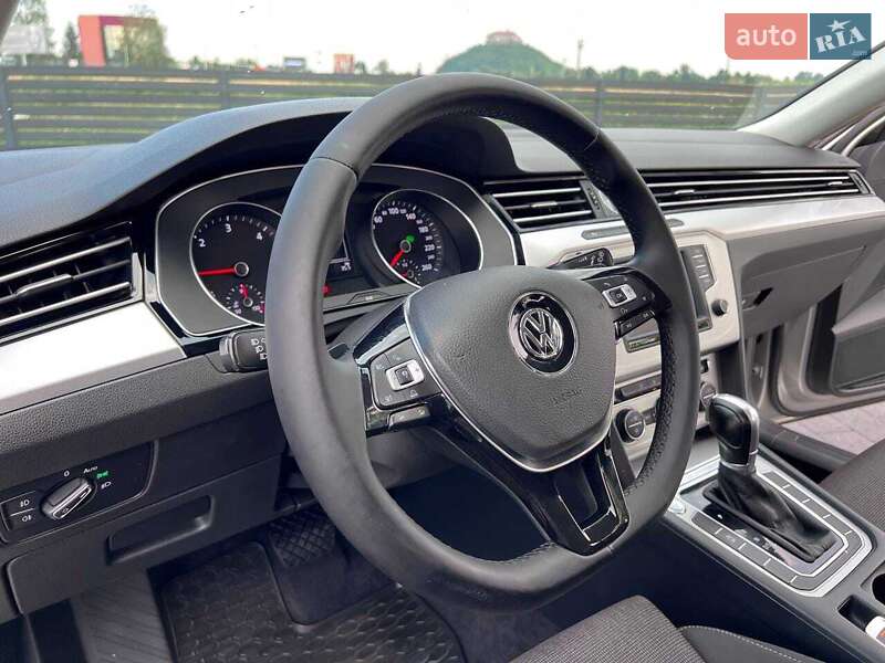 Універсал Volkswagen Passat 2015 в Хусті