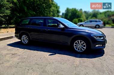 Універсал Volkswagen Passat 2018 в Запоріжжі