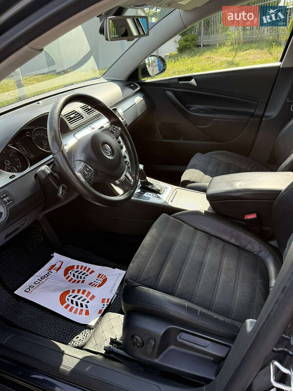 Универсал Volkswagen Passat 2010 в Ровно