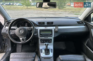 Універсал Volkswagen Passat 2010 в Полтаві