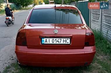 Седан Volkswagen Passat 1998 в 