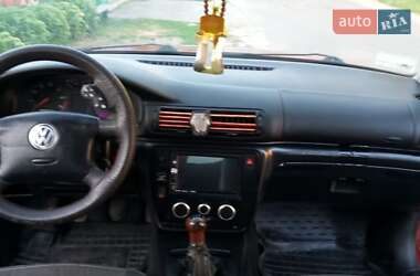 Седан Volkswagen Passat 1998 в 