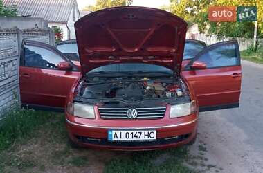 Седан Volkswagen Passat 1998 в 