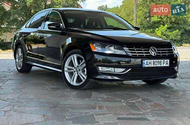 Седан Volkswagen Passat 2013 в Дніпрі