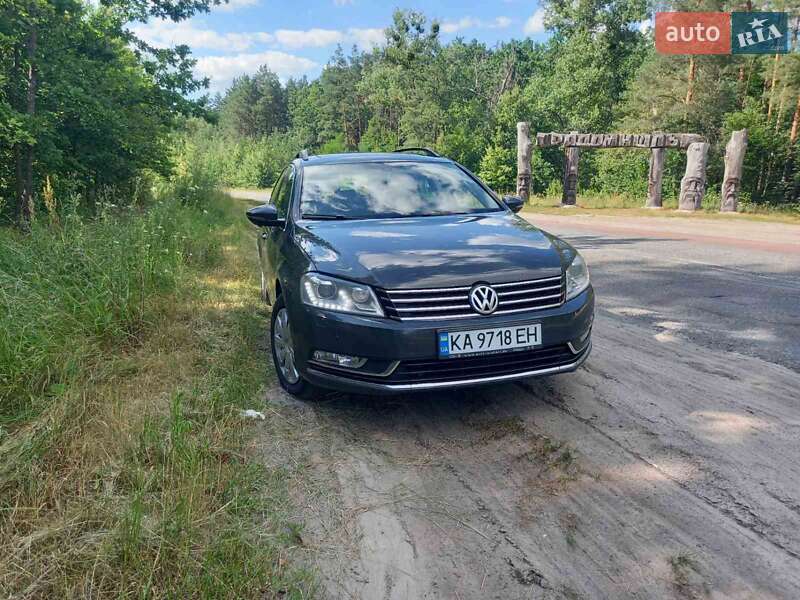 Универсал Volkswagen Passat 2012 в Радомышле