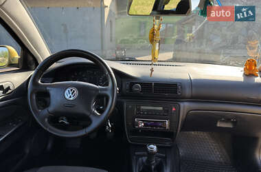 Универсал Volkswagen Passat 2000 в 