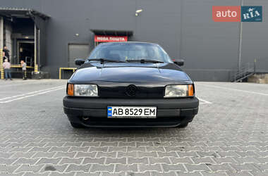 Седан Volkswagen Passat 1992 в Вінниці