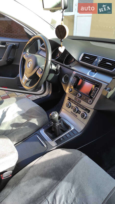 Универсал Volkswagen Passat 2013 в Бучаче