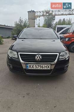Універсал Volkswagen Passat 2008 в Харкові