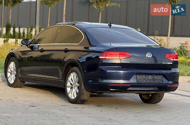 Седан Volkswagen Passat 2015 в 