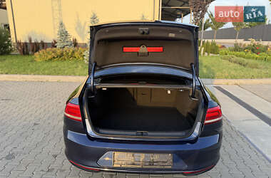 Седан Volkswagen Passat 2015 в 