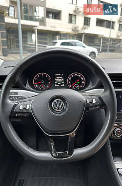 Седан Volkswagen Passat 2021 в 