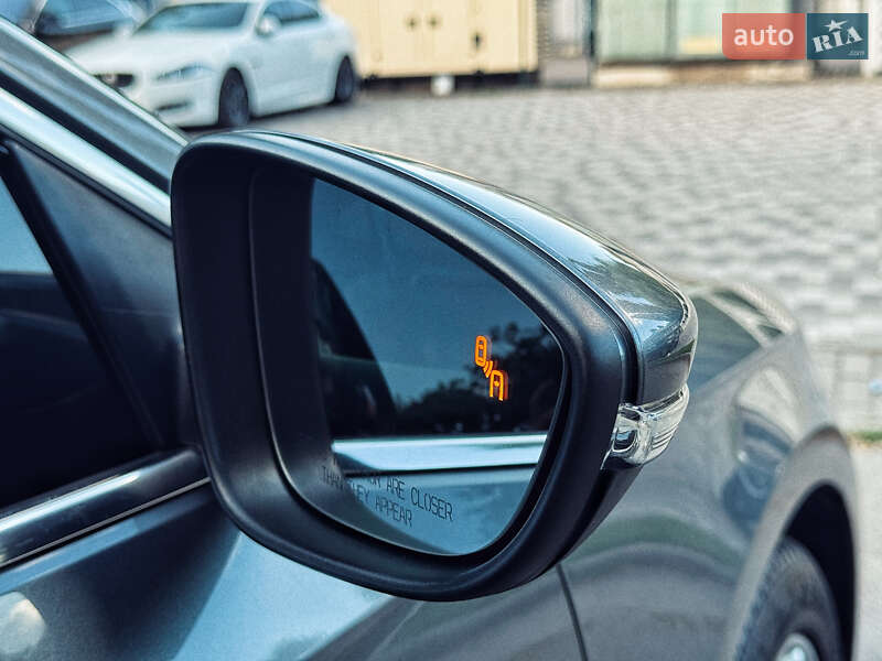 Седан Volkswagen Passat 2016 в Києві